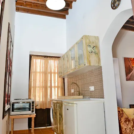Meandros In Old Town Апартаменты *